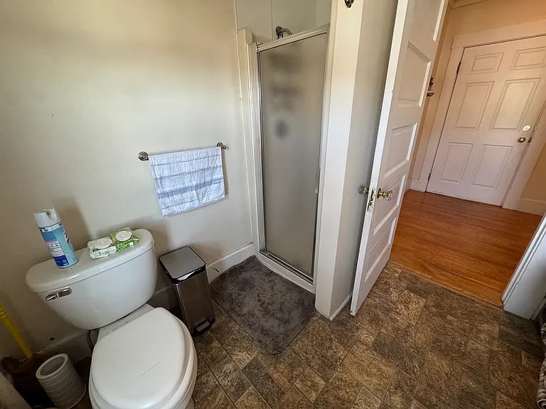 1047 Union Ave #2 — Photo 11