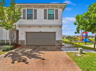1021 Kapok Ln, Riviera Beach, FL 33410