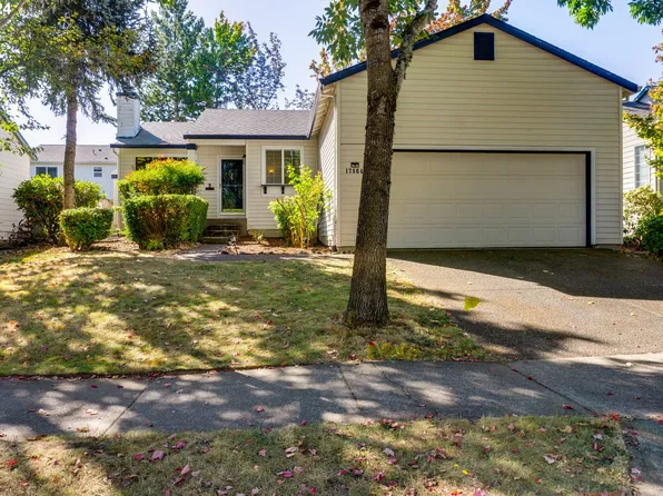 17864 SW Gillette Ln, Sherwood, OR 97140