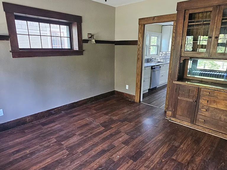2342 Bourne Ave — Photo 13