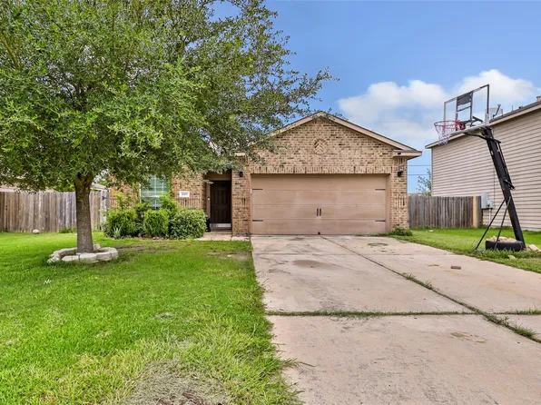 2707 Tracy Ln, Highlands, TX 77562