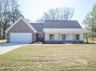 22 Lauras Cv, Starkville, MS 39759
