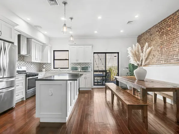 751 Quincy Street image 1 of 21