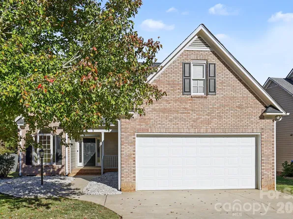 1228 Old Coach Ln, Rock Hill, SC 29732