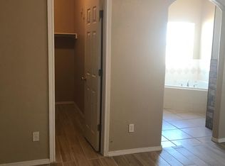 404 Cactus Crossing Dr, Horizon City, TX 79928