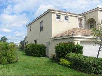 2nd image of 2530 Glendale Pl