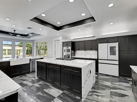 5th image of 3860 Hildebrand Ln