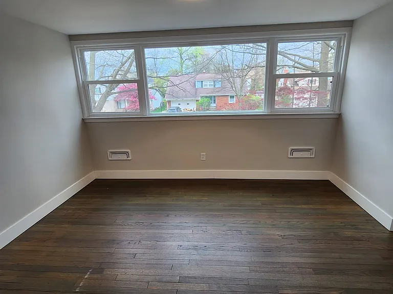 2536 Claver Rd — Photo 12