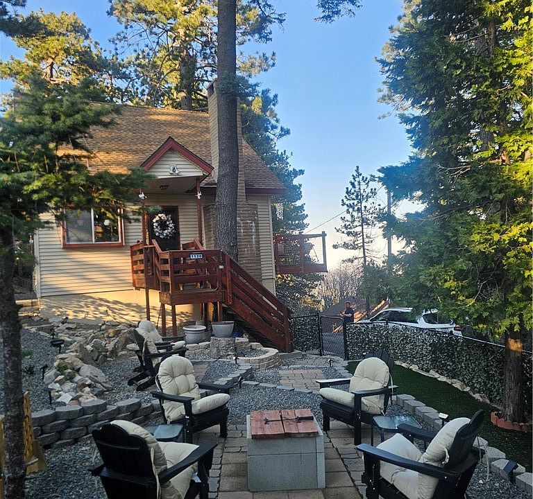 1st image of 1130 Park Pl