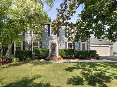 W225N2549 Alderwood LANE, Waukesha, WI, 53186