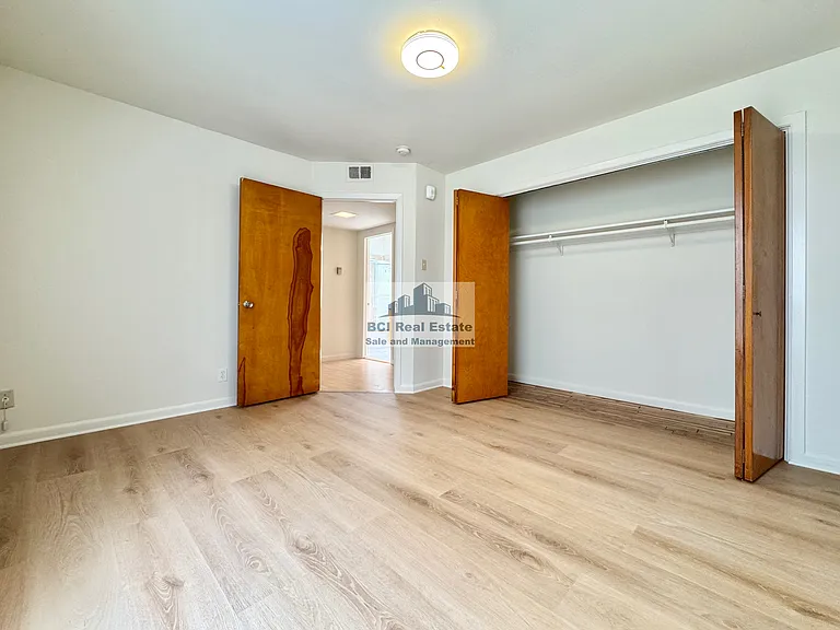 1649 12th Ave #6 — Photo 11