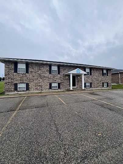 516 Cantebury Dr #B — Photo 1