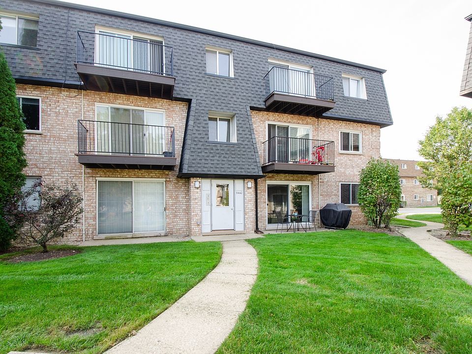 1st image of 9440 Bay Colony Dr APT 1W