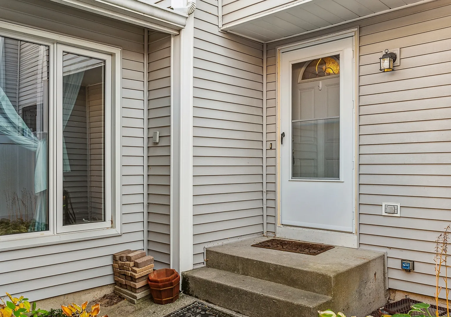 3 bed, 2.5 bath, $3,100 — Photo 2
