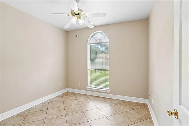 476 Choctaw Dr — Photo 17