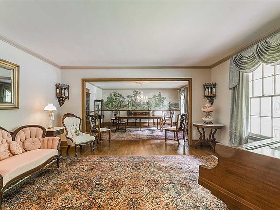 4th image of 101 Eastwood Cir
