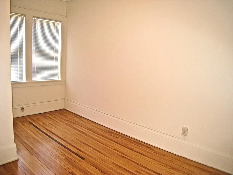 1395 Portland Ave — Photo 4