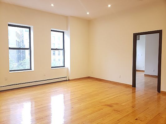 3rd image of 2754 Broadway #3R
