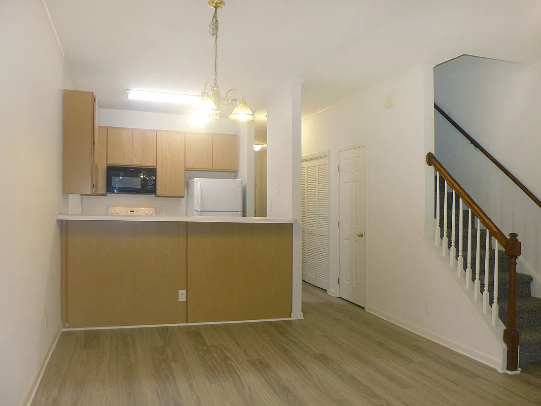 101 Rock Haven Rd — Photo 3