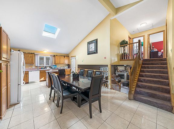 5th image of 8506 S Oketo Ave