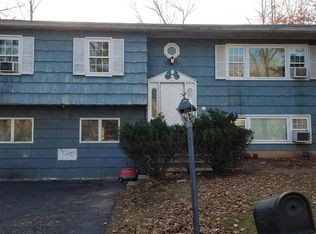 29 Dana Rd, Monsey, NY 10952