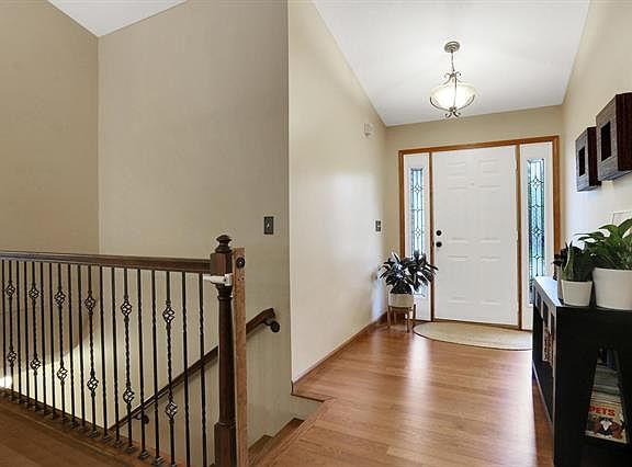 3rd image of 7009 Remington Ct