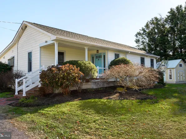 231 Love Point Ave, Stevensville, MD 21666