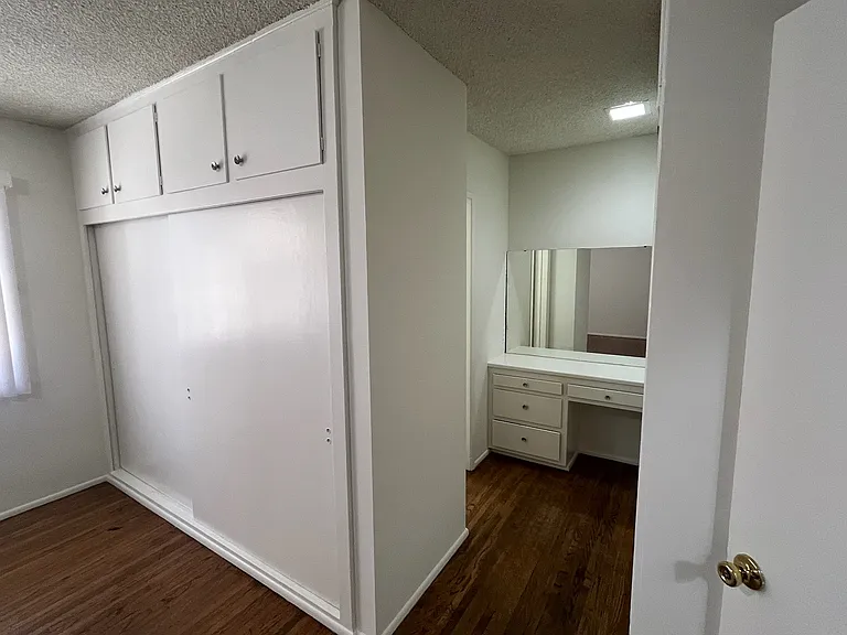 1959 Cedar Ave #1 — Photo 6