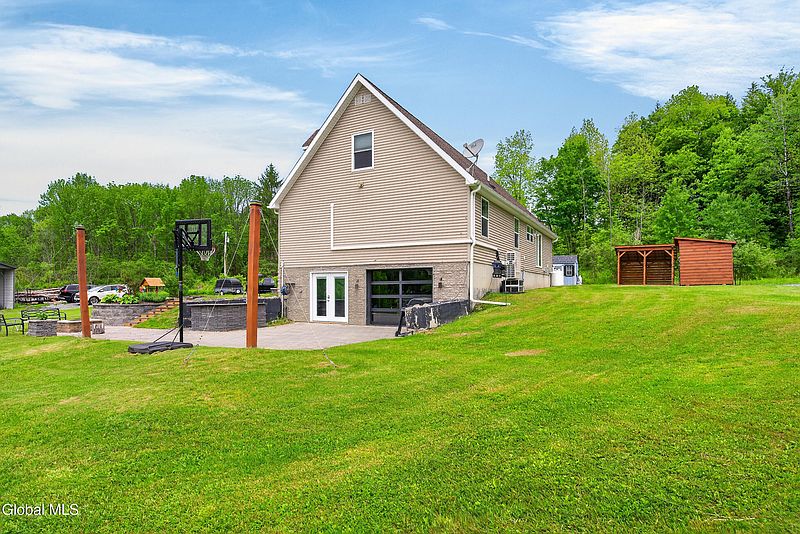 4th image of 170 Sullivan Road