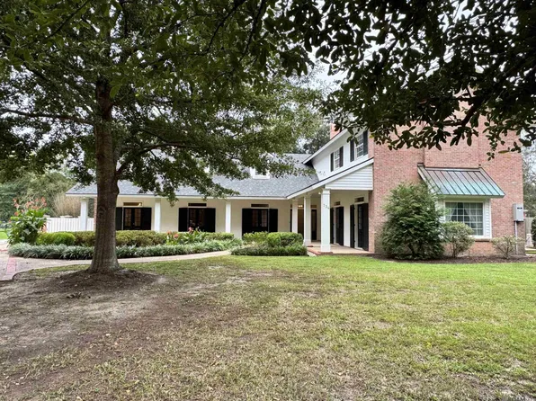 734 Woodview Ct, Baton Rouge, LA 70810