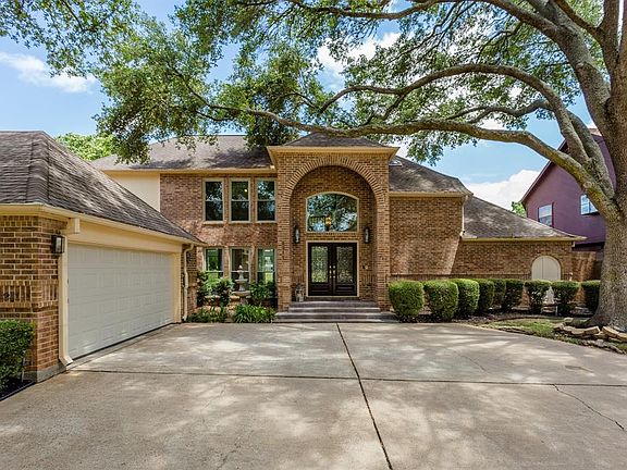 3rd image of 3211 Stephens Creek Ln