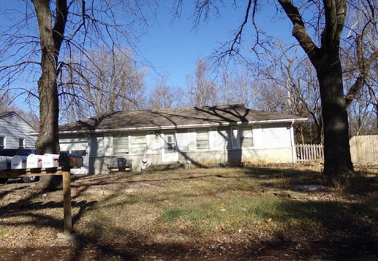 1st image of 4375 N Drury Ave