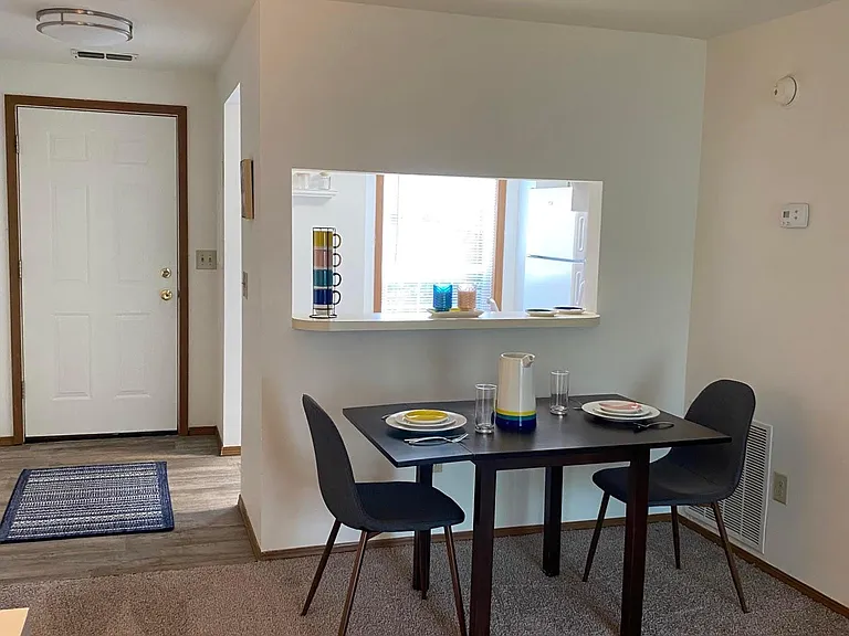 Sussex- Dining Area