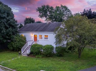 1 Baxter Dr, Norwalk, CT 06854