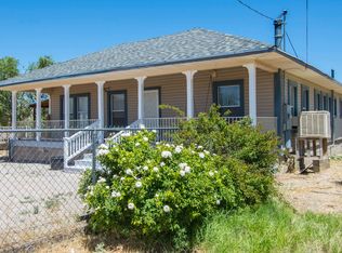 22745 W Cedar St, Seligman, AZ 86337