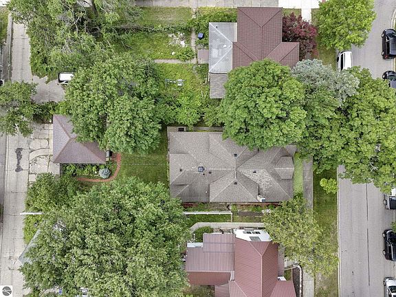 5th image of 304 Stimson St