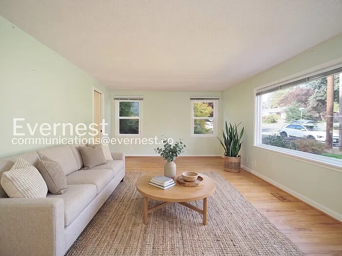 2 bed, 1.0 bath, 1450 sqft, $2,745 — Photo 4
