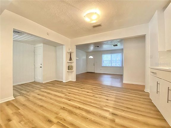 5th image of 1325 E 24th St