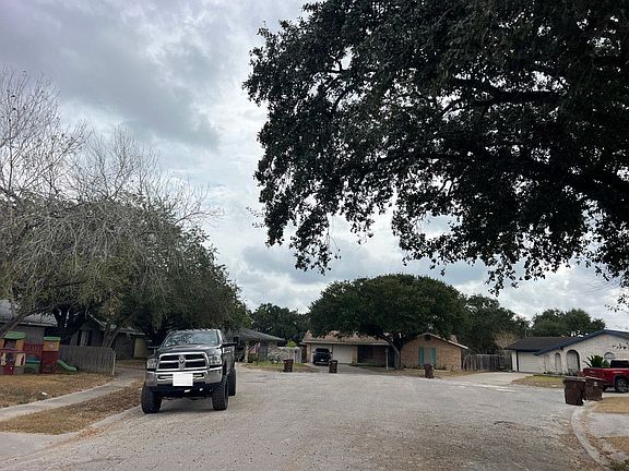 5th image of 1717 Mildred St