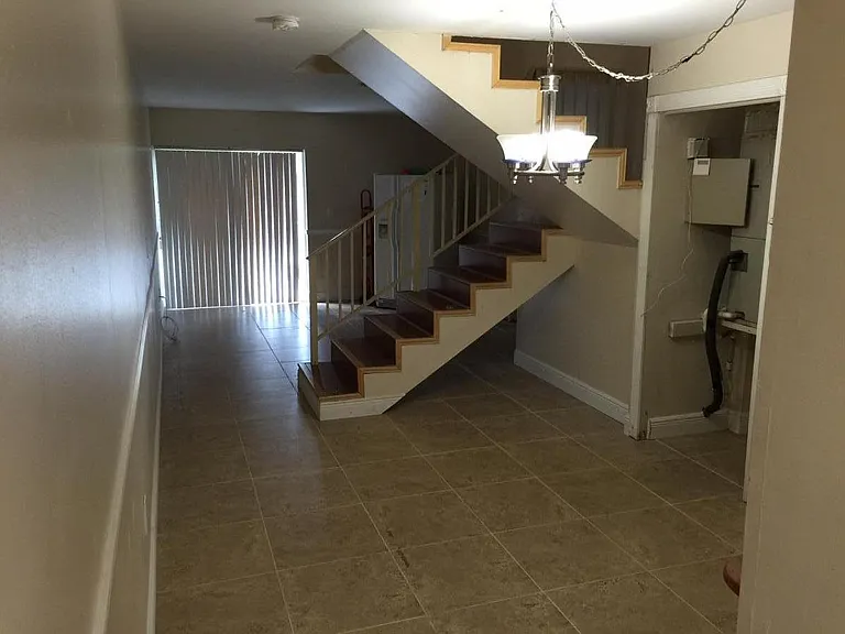 DINING AREA 1