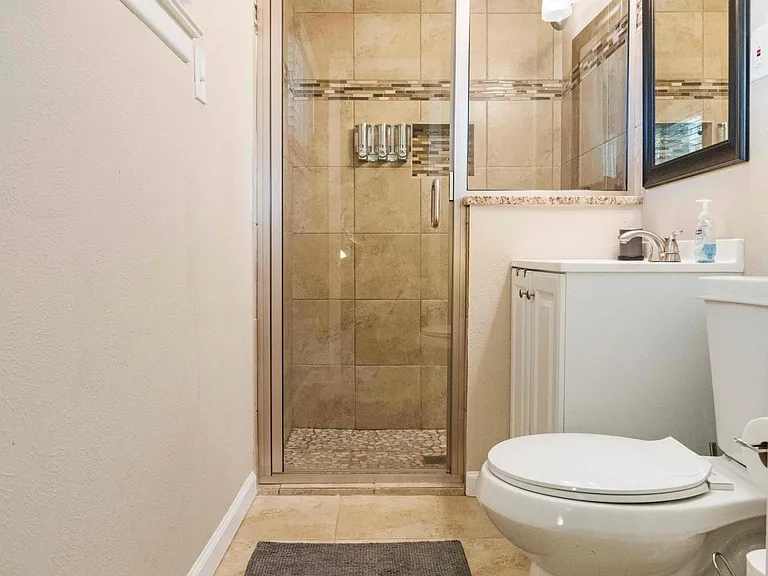 1919 Puritan Dr — Photo 10