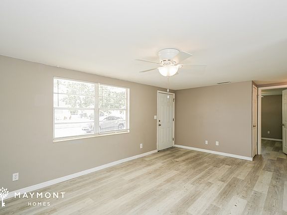 3rd image of 3303 Jackson Dr