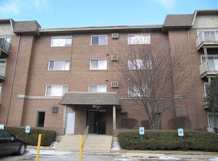 2300 Beau Monde Ter APT 306, Lisle, IL 60532