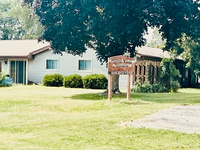 Plymouth Village Apartments — Photo 11