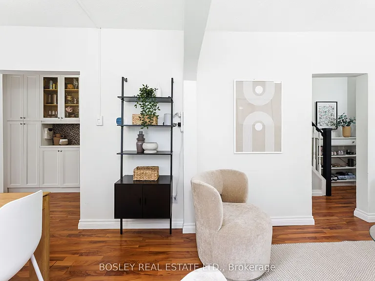 58 Valhalla Blvd — Photo 6