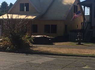 555 N 73rd St, Seattle, WA 98103