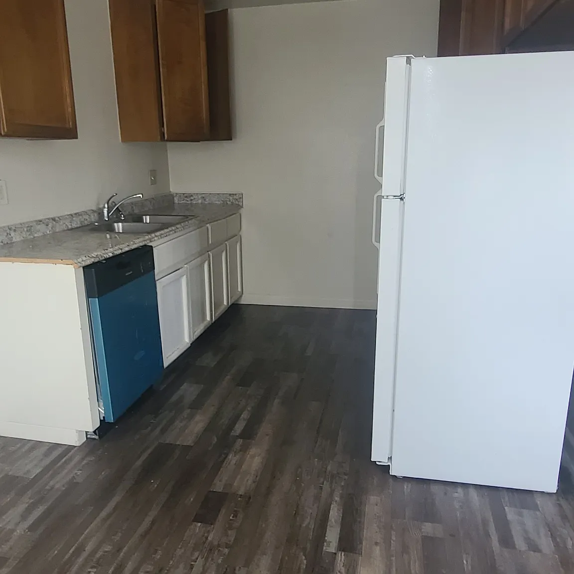 2 bed, 800 sqft, $1,400 — Photo 3