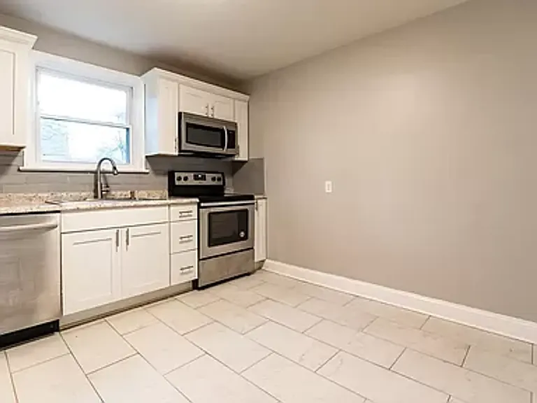 5605 Killarney Pl — Photo 16