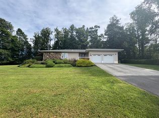 400 Clarissa Dr, Summersville, WV 26651