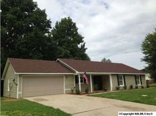 100 Cerrydowns Ct, Meridianville, AL 35759